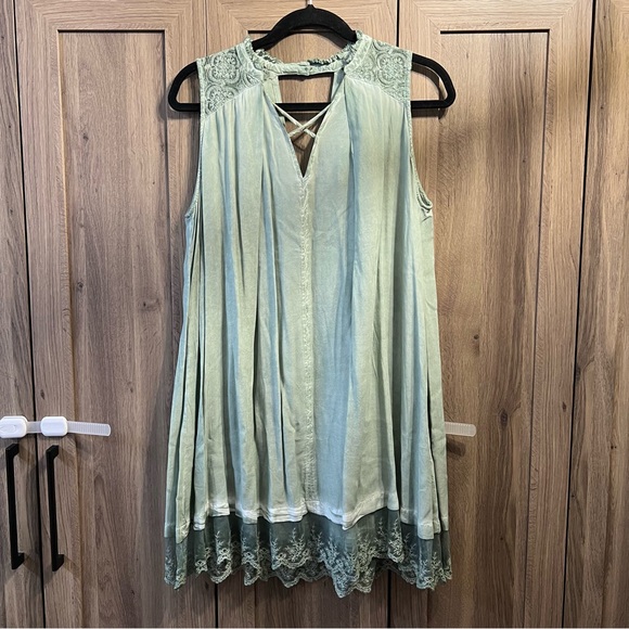 Umgee Tops - Umgee Women's Size Small Sleeveless Green Pullover Babydoll Tunic Dress NWT